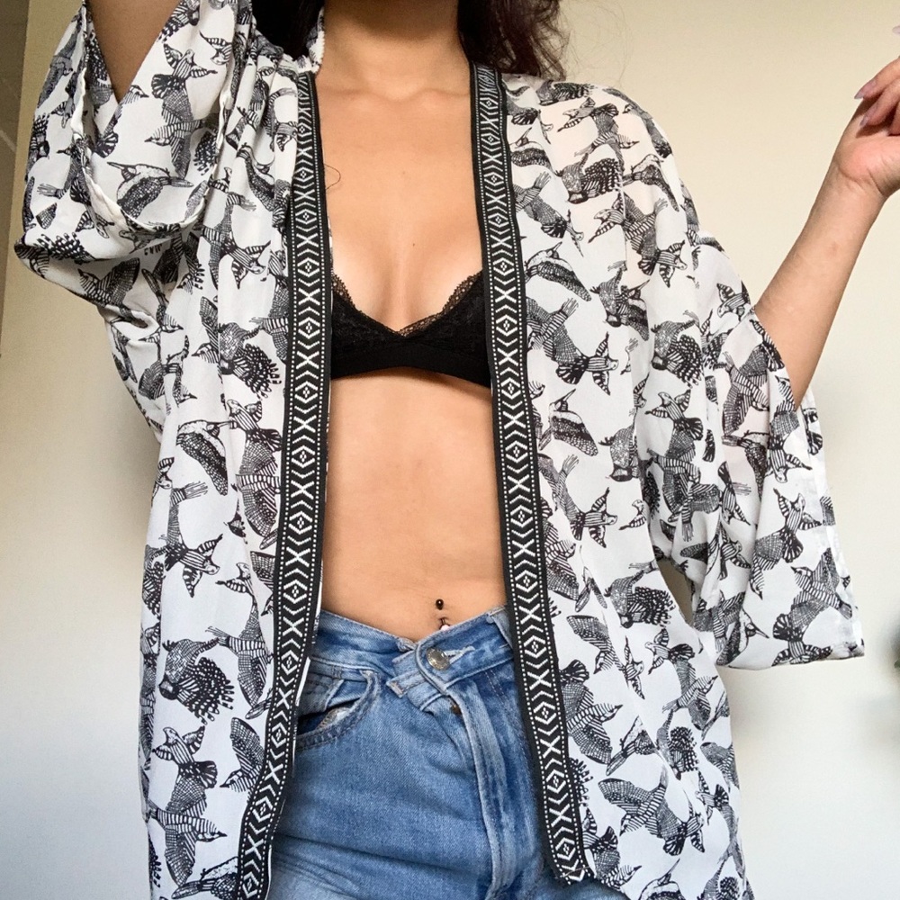 Kimono - Picture 3 of 3